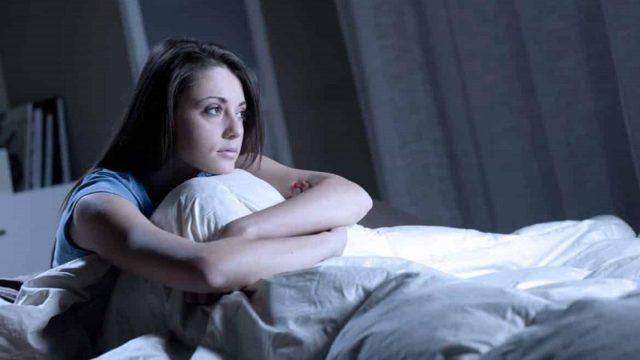 Sering Kebangun Tengah Malam dan Tidak Bisa Tidur Lagi? Inilah Solusinya!