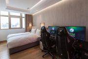 Facebook/i hotel