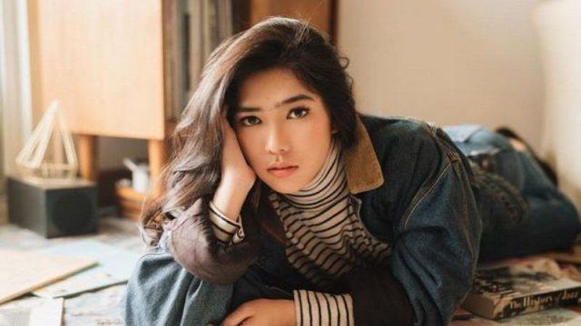 Gak Cuma Jago Nyanyi, Sepuluh Musisi Terkenal ini Hobi Main Game!