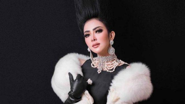 Gemar Gunakan Barang-barang Mewah, Ternyata Ini Sumber Kekayaan Syahrini