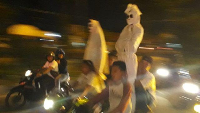 Ini Dia 4 Tradisi Unik Warga +62 Saat Malam Tahun Baru, Mana Paling Asyik?