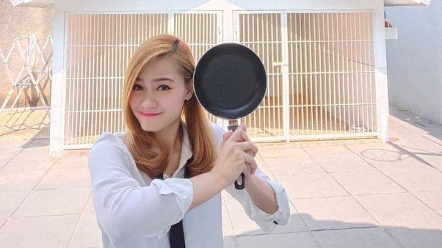 Awas Jatuh Cinta! Ini 10 Potret Menawan Gamer Cewek Lalajo Laura