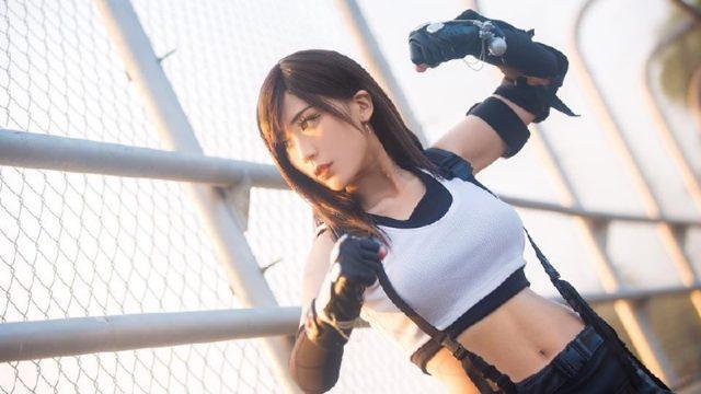 Cantiknya Menawan! Ini 10 Potret Larissa Rochefort Cosplay Tifa Final Fantasy 7 Remake