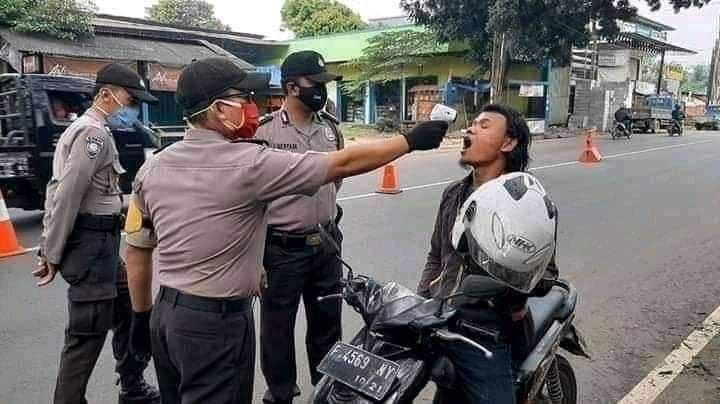 Twitter.com/OnlyinINA