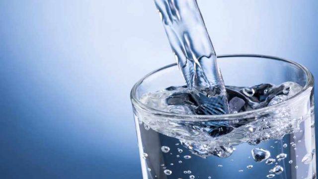 Manfaat Minum Air Mineral untuk Para Gamers! Jangan Dilupakan
