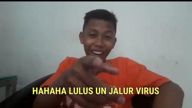 Kocak! 10 Meme Ujian Nasional Batal Ini Dijamin Ngakak Satu Sekolahan!