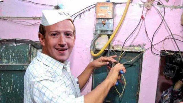 7 Meme Lucu Mark Zuckerberg saat WhatsApp, IG, dan Facebook Down