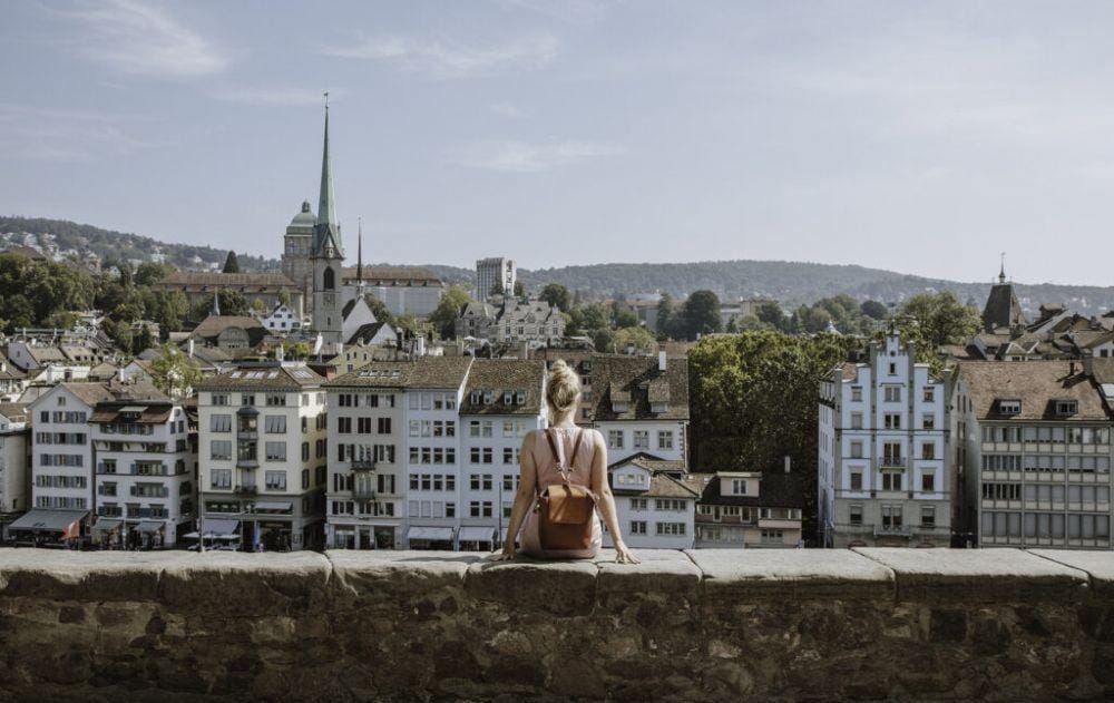 alongcameanelephant.com