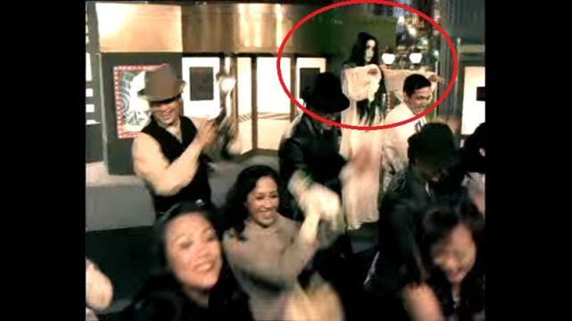 Merinding, Ini 5 Penampakan Hantu yang Terlihat Jelas di Iklan Televisi!