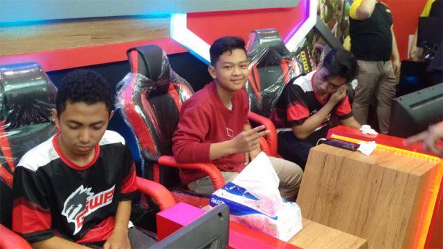 Berlangsung Ketat! RVL Seigen Juara Indonesia Speed Drifters Championship 2019!