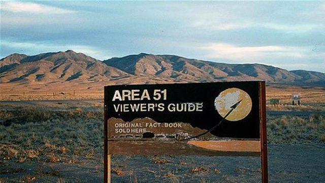 4 Tempat Misterius di Dunia, dari Kota Hilang Atlantis Hingga Area 51!
