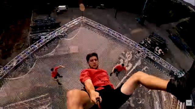 Berani Coba? Ini Dia Trampolin Super Besar Yang Bisa Memacu Adrenalin