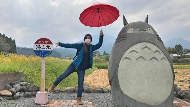 Pasangan Lansia Menciptakan Halte Bus Totoro Dalam Kehidupan Nyata