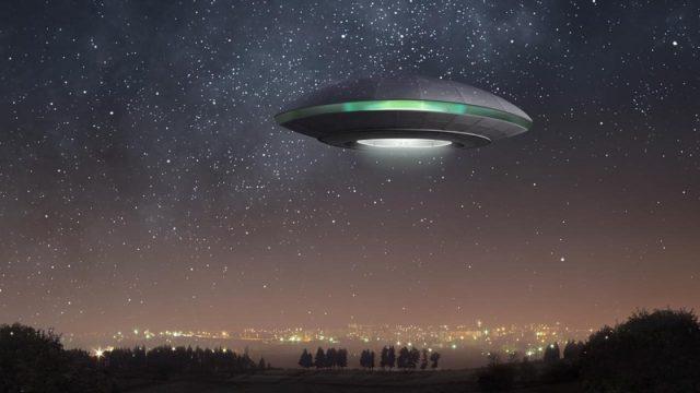 Viral! Foto Penampakan UFO Terlihat di Langit Swiss