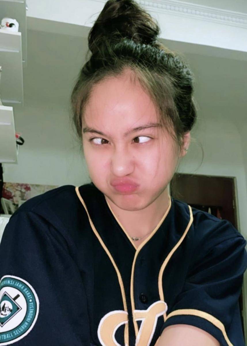 Instagram.com/salsabilaadr