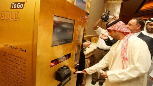 Tujuh Vending Machine Paling Aneh di Dunia, dari Lobster Hingga Mobil!