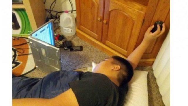 Harus di Rumah Aja Gegara Corona? Ini 6 Aktivitas Epik yang Wajib Dicoba
