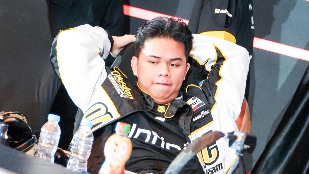 EKSKLUSIF: Sanz Balas Netizen soal Dirinya Lebih Bersinar dengan Jungler Tank daripada Assassin