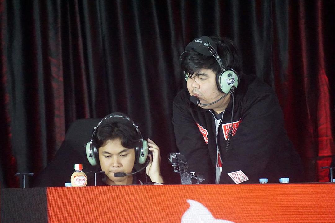 Hasil-Playoff-MPL-ID-S15-D4-RRQ-vs-Geek-Fam-1.jpg