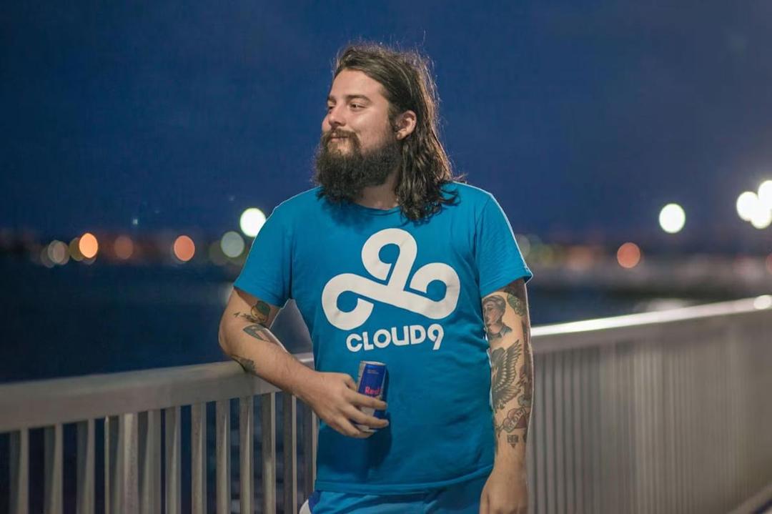 Mang0, pro player Super Smash Bros. diputus kontraknya oleh Cloud9. (Red Bull)