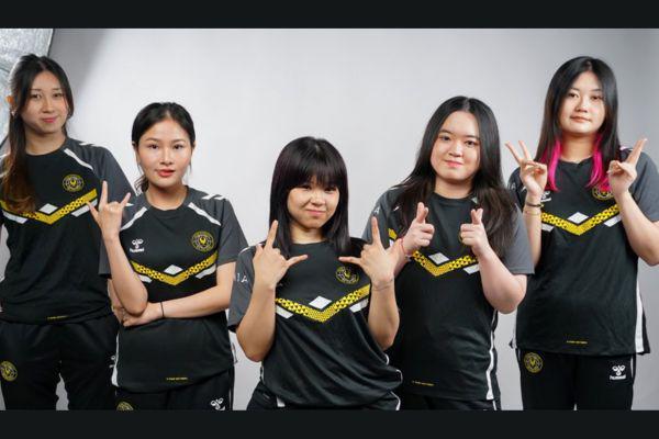 Chell & Cinny Senang Masuk Dokumenter EWC.jpg