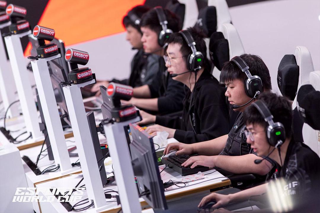 Hari pertama Dota 2 EWC 2025 dimulai dari Group Stage. (Dok. Esports World Cup)