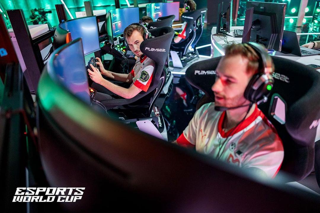 MOUZ jadi satu-satunya tim yang pulang di hari kedua. (Dok. Esports World Cup)