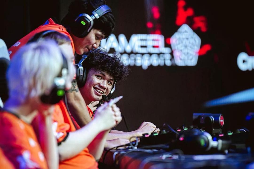 Virtus.pro bersiap-siap untuk match mereka. (Dok. Moonton)