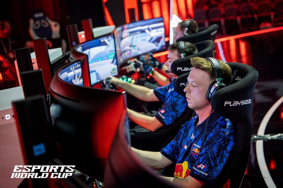 Manfaatkan blunder, Team Redline aktifkan Finalist Mode lebih dulu. (Dok. Esports World Cup)