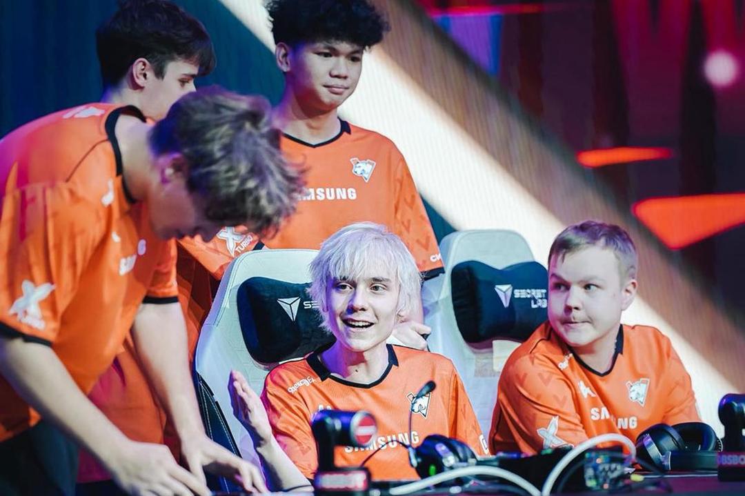 Virtus.pro bermain efisien dan agresif kalahkan Rare Atom. (Dok. Moonton)