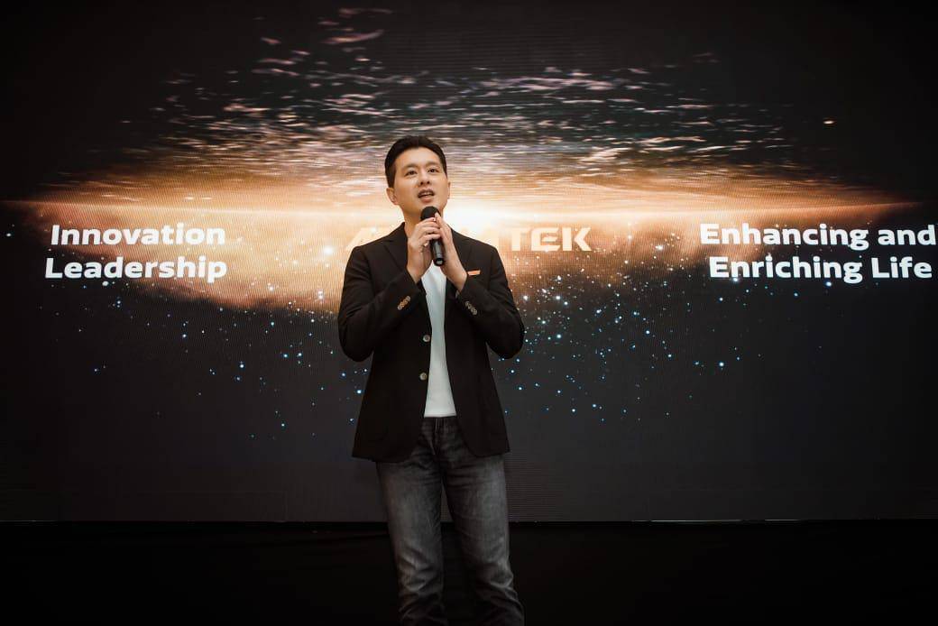 Dr. Yenchi Lee, Dok. Mediatek