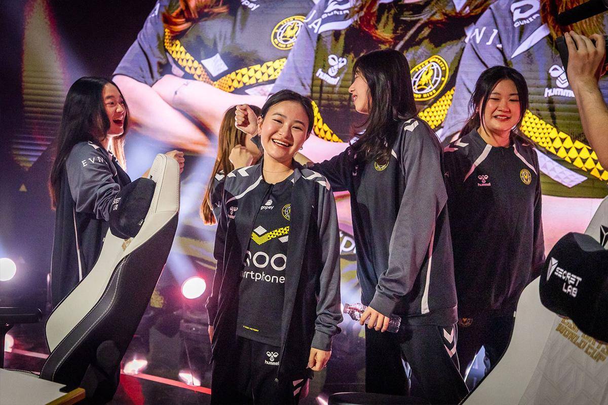 Team Vitality merayakan kemenangan mereka. (Dok. Esports World Cup)