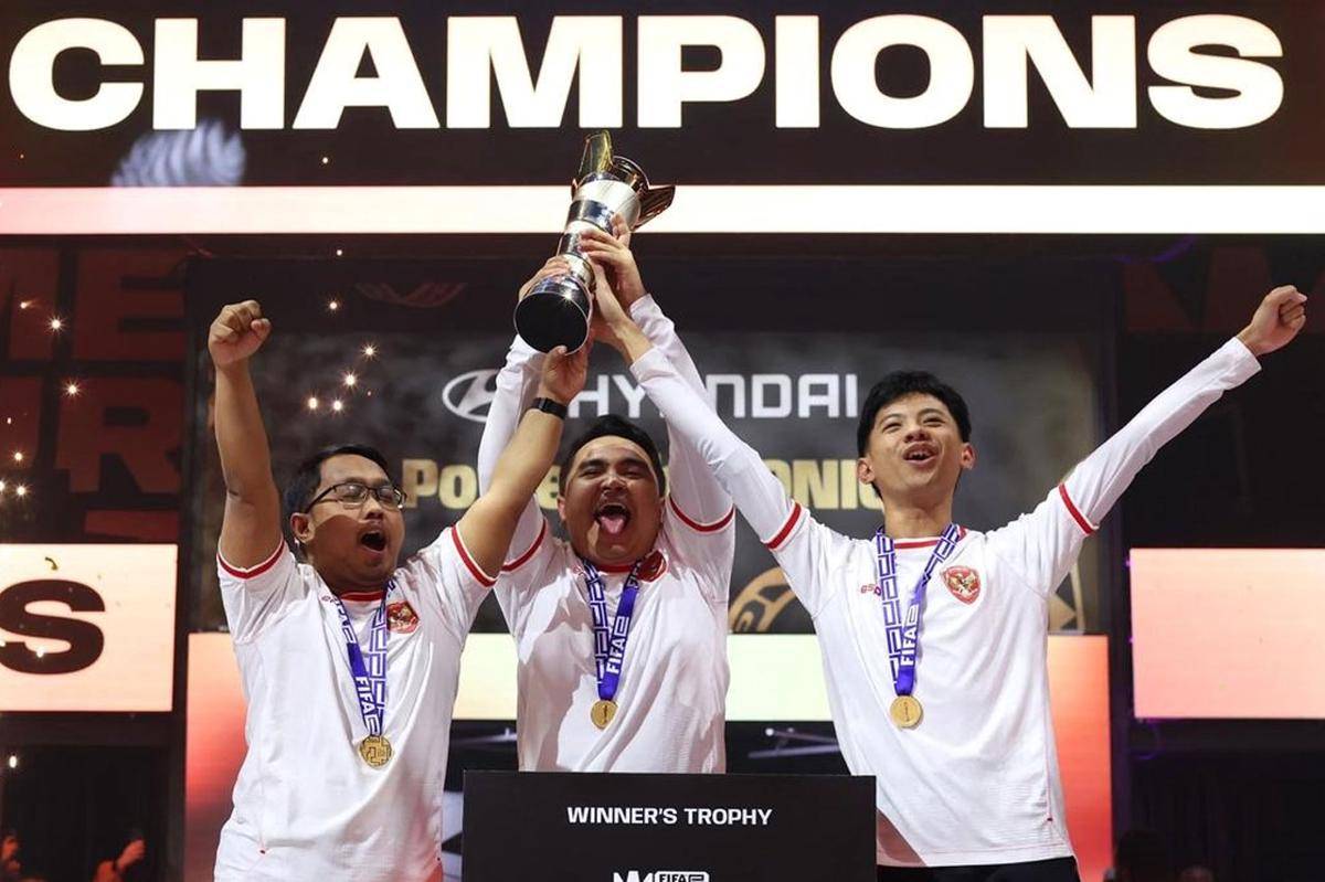Timnas Indonesia menjuarai FIFAe World CUp 2024 eFootball konsol. (Tribrata News)