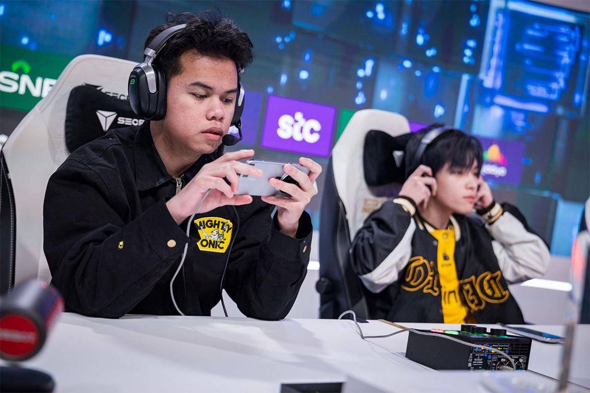 Sempat ketinggalan 1 game, ONIC ID menang atas CFU Gaming. (Dok. Esports World Cup)