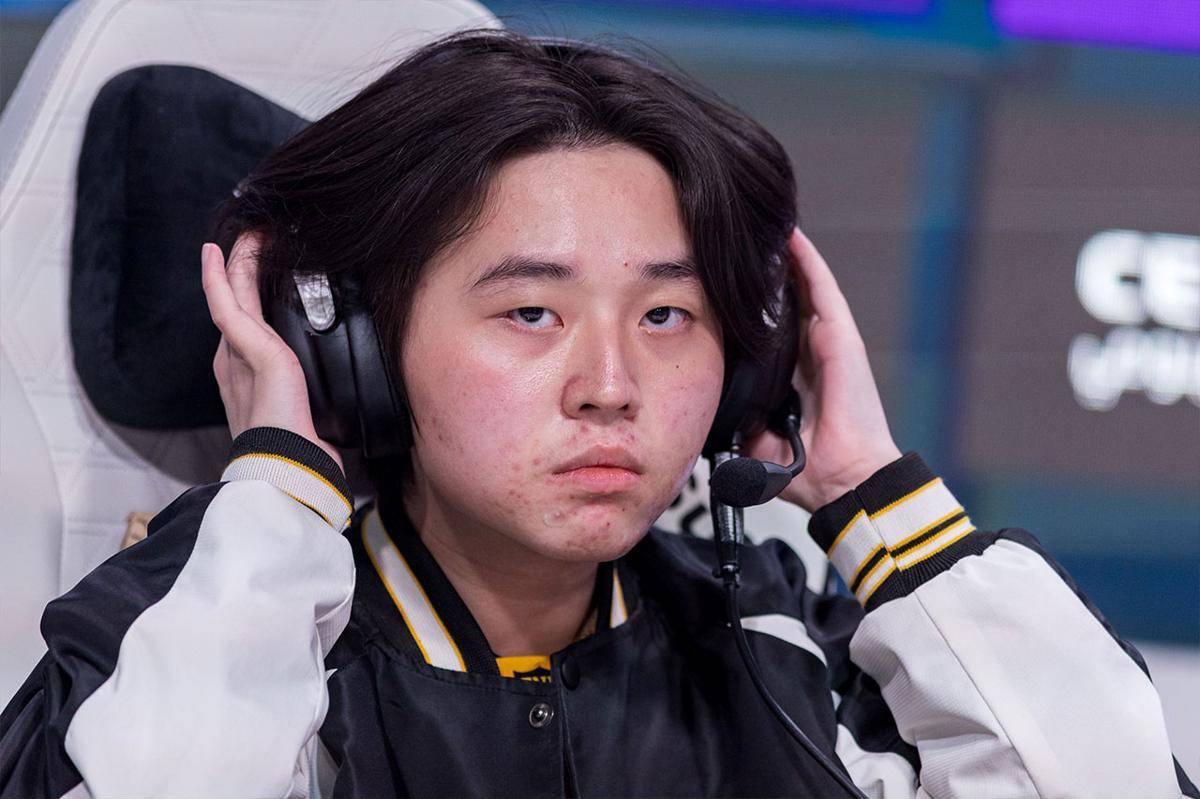 Savero jadi penyelamat ONIC ID usai membuka momentum counter attack. (Dok. Esports World Cup)