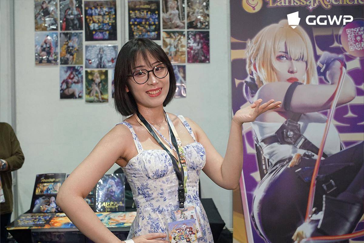 Larissa Rochefort berpartisipasi di HoYo FEST 2025 sebagai ekshibitor artist alley dan juga guest cosplayer. (Dok. GGWP)