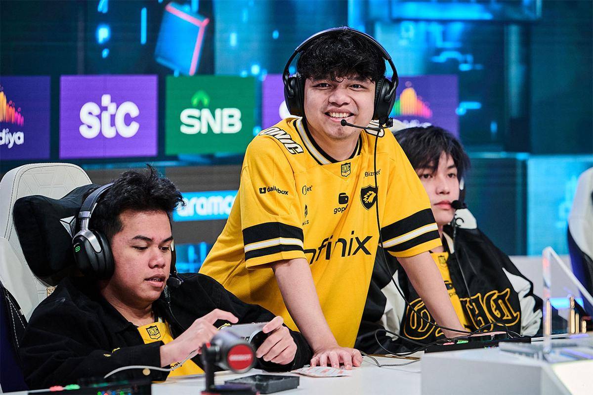Adi dan Sanz yakin tidak ada yang namanya tim underdog, karena mereka mampu membuktikan kemampuan mereka. (Dok. Esports World Cup)
