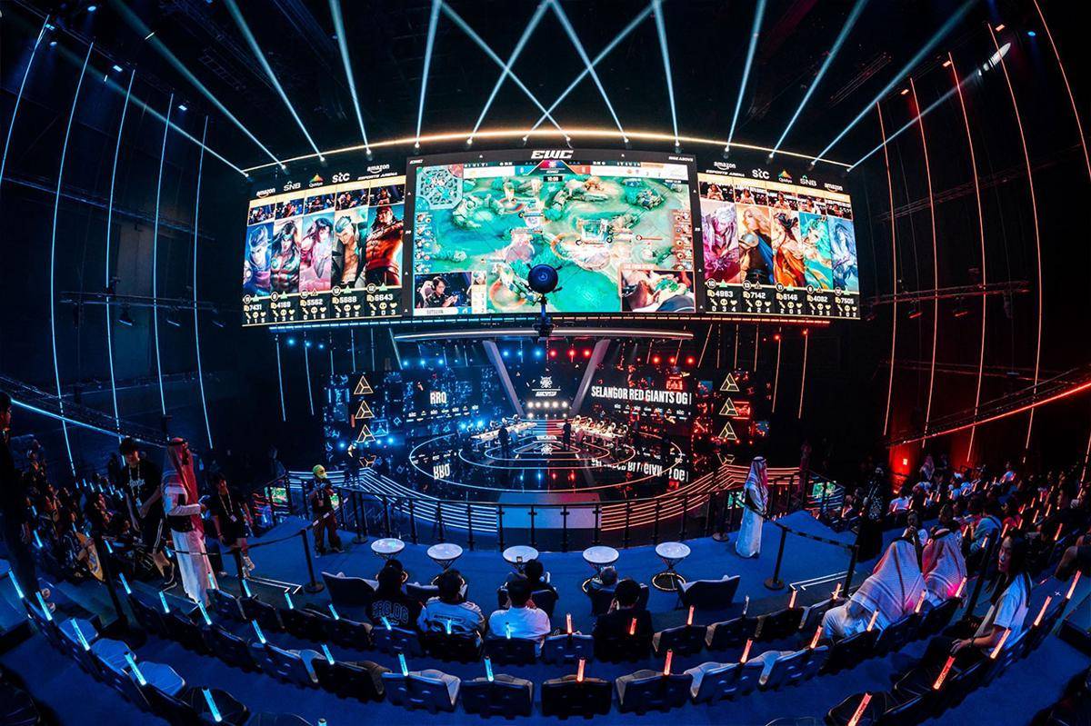 Kedua tim bermain ketat dan saling menyusul. (Dok. Esports World Cup)