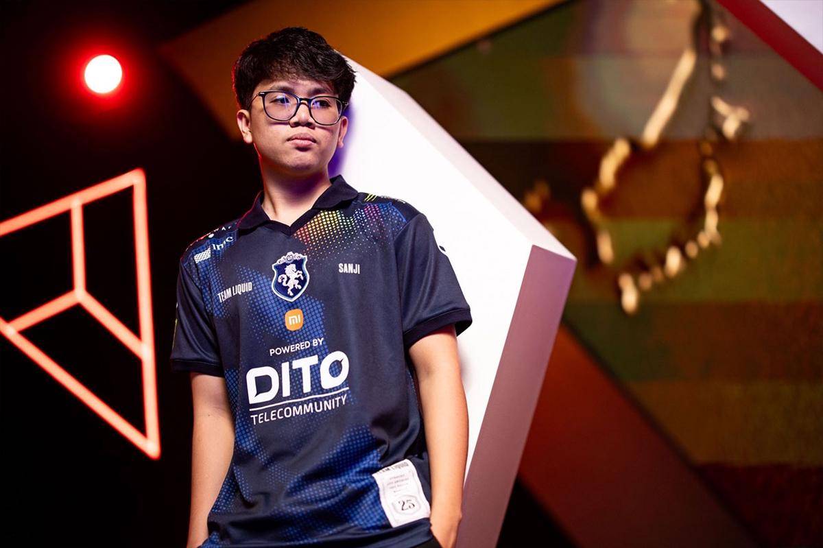 Build Pharsa Sanji mengandalkan magic penetration. (Dok. Esports World Cup)