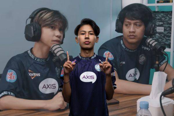 Manay & Rasyah Klarifikasi soal Abax Gak Ikut Angkat Trofi FF EWC 2025.jpg