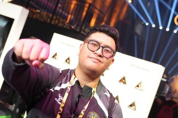 Coach ChrisJo Bocorkan Bigetron by Vitality Kedatangan 2 Pemain Baru feature.jpg