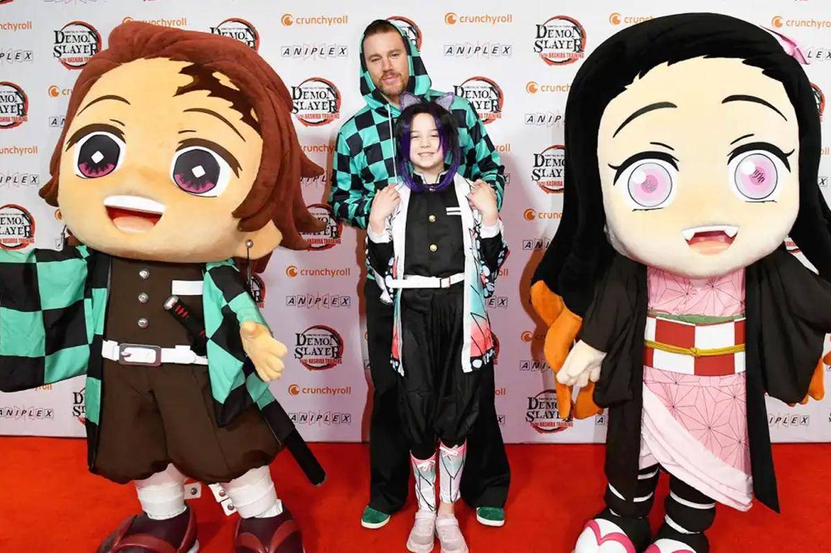 Channing Tatum bersama anaknya di red carpet Demon Slayer: To the Hashira Training. (Vocal Media)