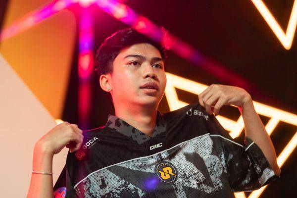 Player To Watch Dutzz, Sang Pengoleksi Gelar Predator 3.jpg