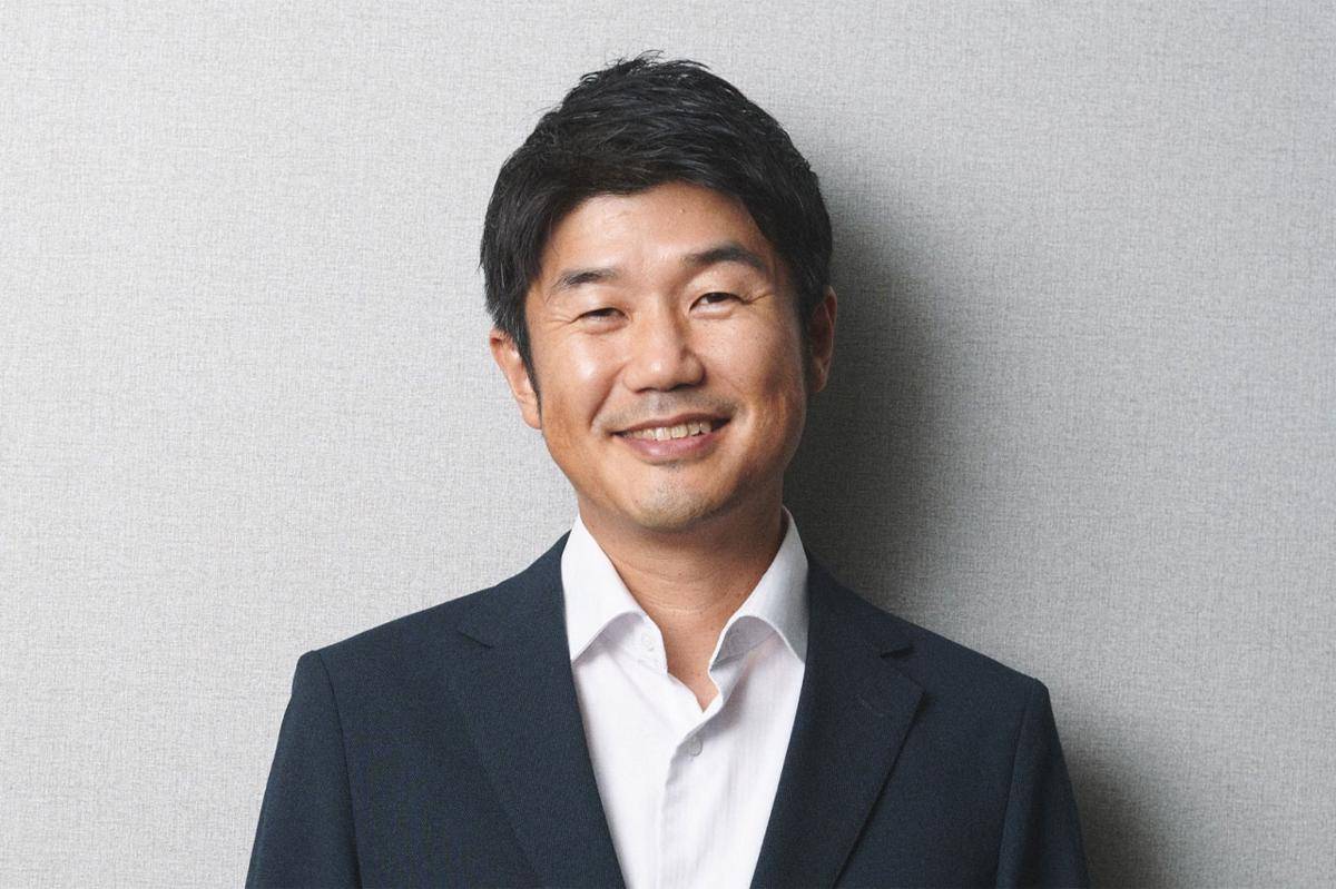 Motoaki "YAGOO" Tanigo adalah pendiri dan CEO COVER Corp., perusahaan induk hololive Production. (Anime Trending)