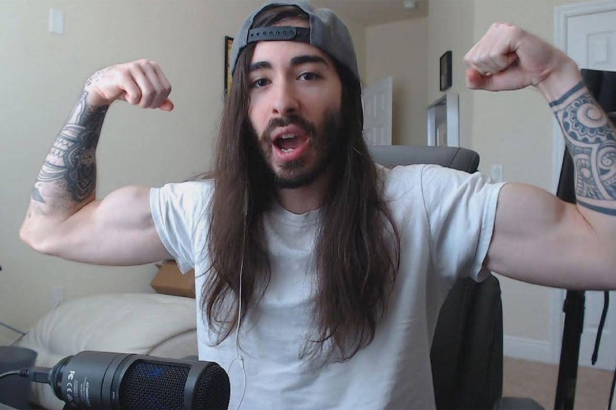 Simak biodata dan profil streamer Cr1TiKaL di bawah ini! (Reddit)