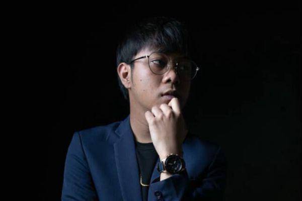 Biodata dan Profil Binx 4.jpg
