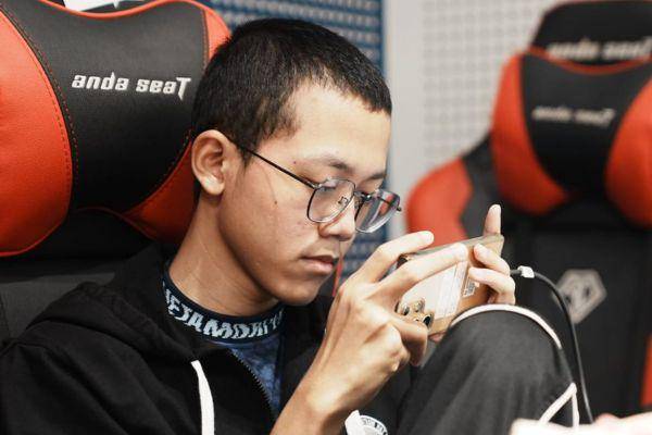 Rahasia EVOS Divine Juara Dunia, Kini Bidik FFWS SEA 2025 Fall.jpg