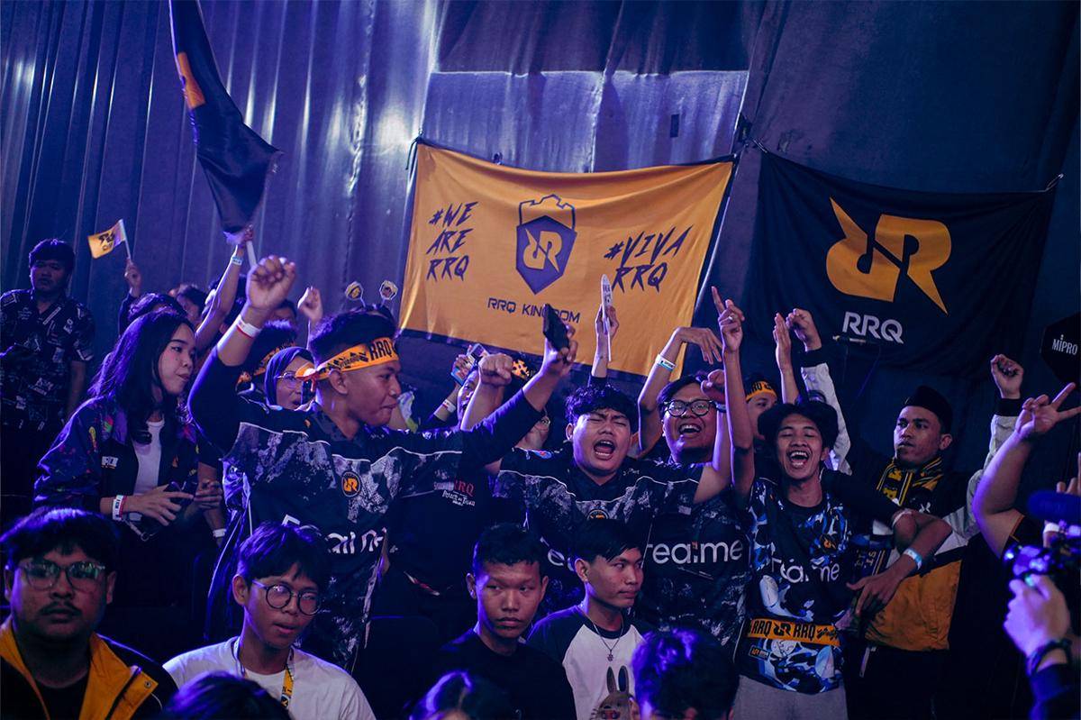 Antusiasme Kingdom di MPL Arena saat menonton Derby Klasik. (Dok. MPL Indonesia)
