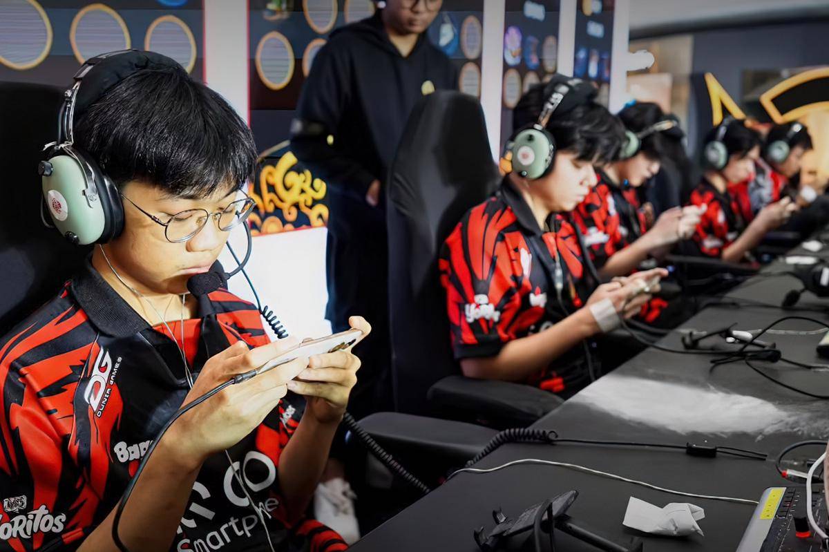 Match BTR vs Kagendra berlangsung sampai Ultimate Battle. (Dok. HOK Esports ID)