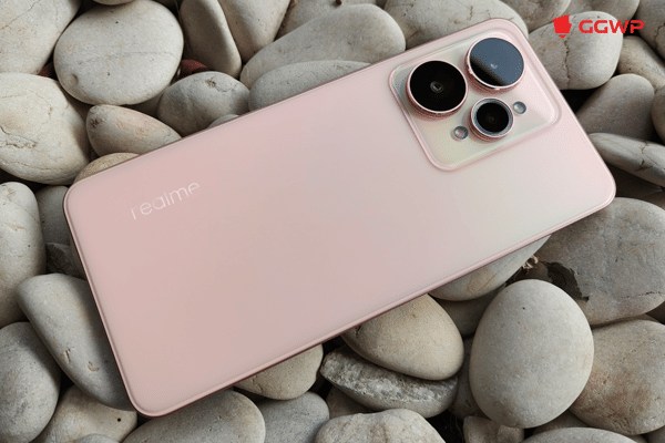 Desain dan Build Quality realme 15 5G (Dok. GGWP)